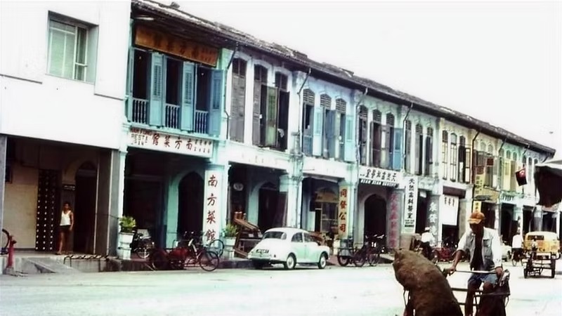 Deretan Rumah Kedai